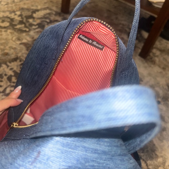 Herschel Mini Backpack! - Picture 5 of 11